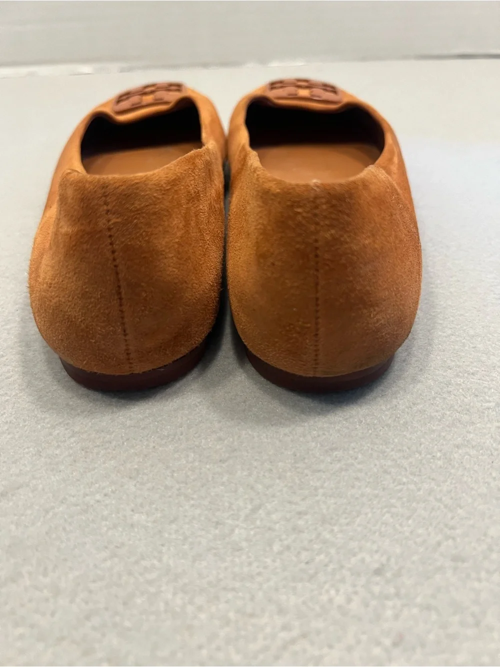 Tory Burch Georgia Ballet Flats Dulce De Leche Tan Suede Square Toe Logo S 7.5